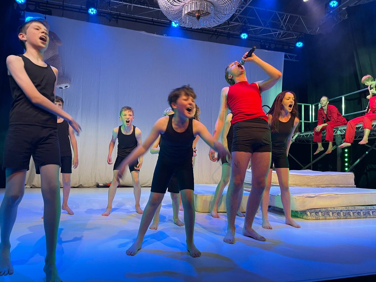 21Common tweet media