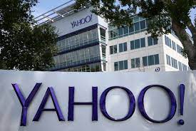 bourseko's tweet photo. [THREAD]

En 2016, la direction de Yahoo! accepte la vente de ses activités de cœur de métier pour 4,8 milliards $ à l’opérateur  Verizon.

Retour sur l’ascension vertigineuse et les raisons de la chute de Yahoo!, l’entreprise qui valait 125 milliards de $ en 2000. https://t.co/YXJ6xNKgTe