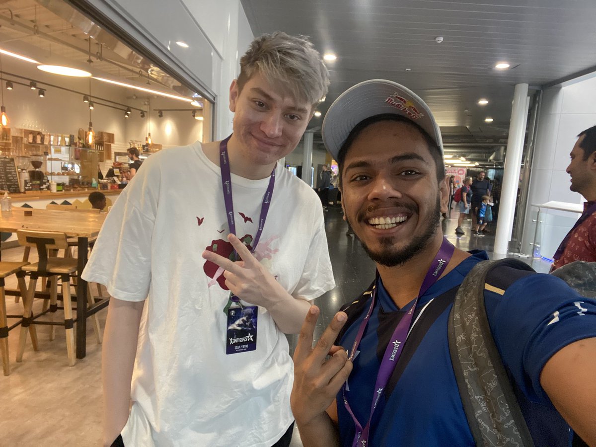 ArslanAsh95's tweet photo. With the goat @TSM_Leffen didn’t know you play zafina too 💜 https://t.co/0KouTJvO5b