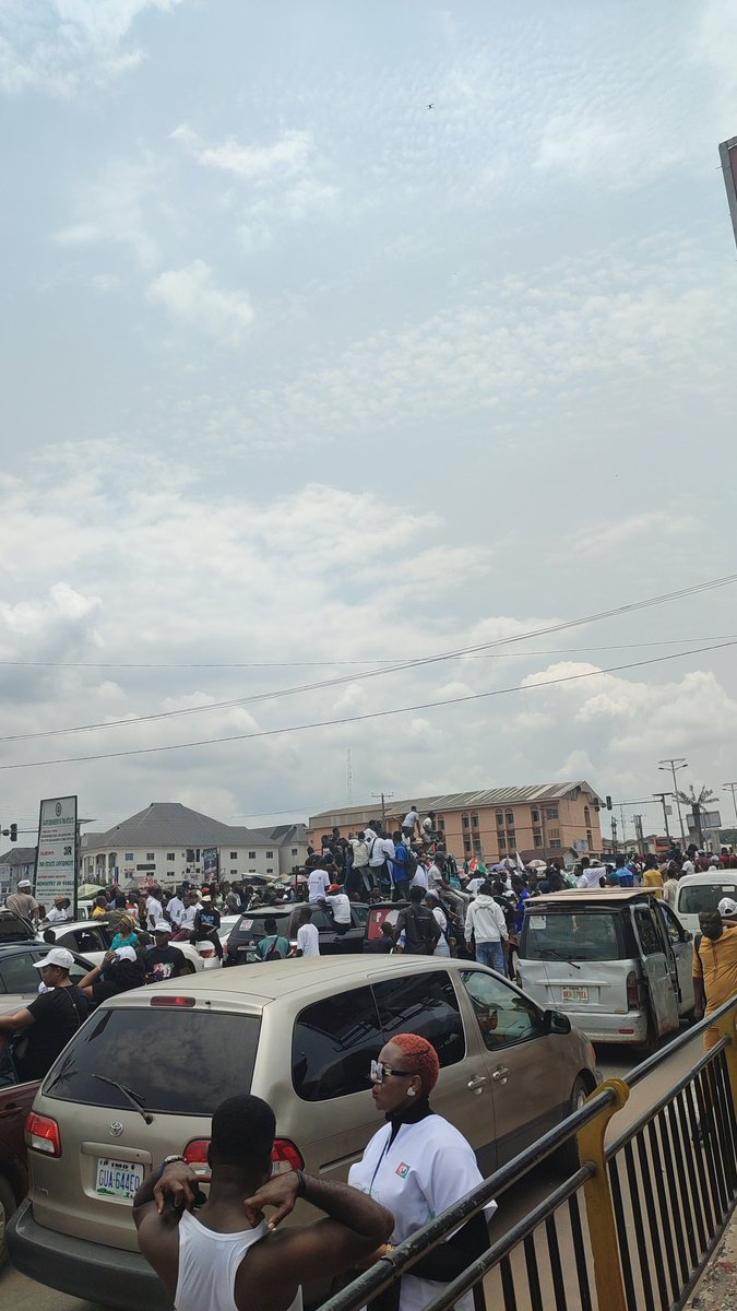 You can't buy this support
We are taking back Nigeria
Owerri imo state is shut down
#Obidient  #Obidatti2023 #Imo1MillionManMarch 
#AsuuStrikeUpdate