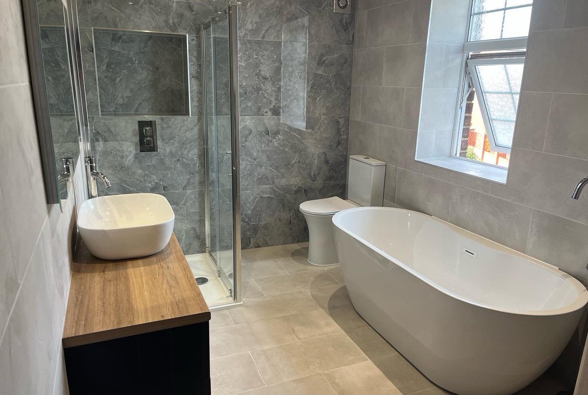 AcoHeating's tweet photo. Our latest bathroom renovation in S13 Sheffield

BEFORE &amp; AFTERS https://t.co/n7Q9qPGbEy
