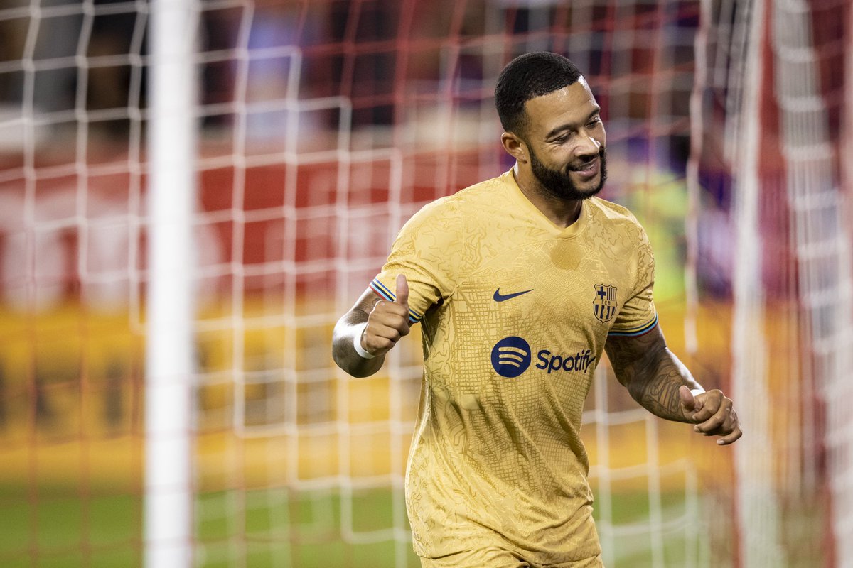 FabrizioRomano's tweet photo. Memphis Depay deal. Termination of contract would be now finally ready between Depay’s camp and Barça - but it’s up to Juventus. 🚨🇳🇱 #FCB

Juventus have to give final green light to two year deal discussed for days in order to complete and then sign the agreement. https://t.co/F7KZXO6V3G