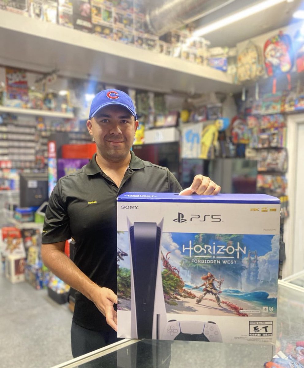 Gemgadget's tweet photo. Ruben came in for the first time today. His
cousin is a regular customer and told him he could get a PS5 here. He was right we had one in stock and he took it home.
Are you looking for a PS5?
#nintendoswitch #gamingcommunity #retrovideogames
#playstation5 #videogamecollecting https://t.co/uA5Oci4Fz1