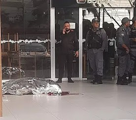 coachsandrolima's tweet image. Quando um pistoleiro mata alguém a Luz do dia dentro de um lugar movimentado em São Luís é sinal de Falência da instituição Estado e perca de comando na Tropa .

Carlos Brandão vc se comporta como realmente um Governador Tampão.