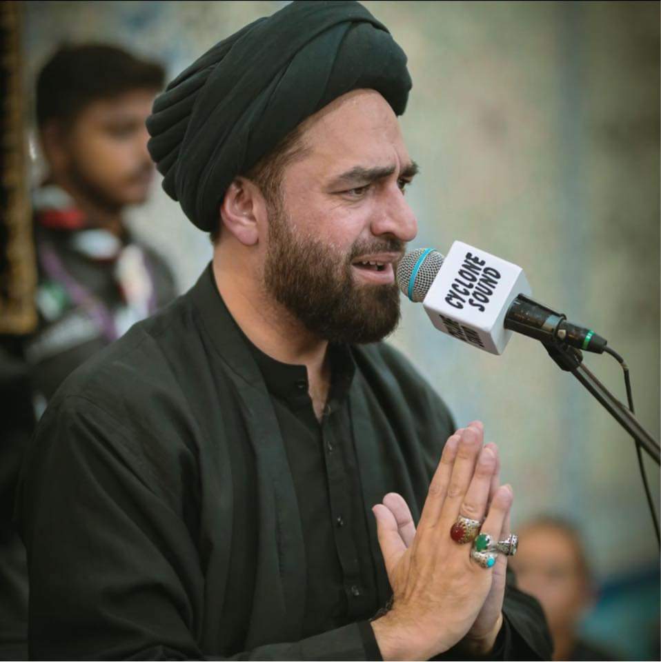 _azadareHussain's tweet image. امام حُسین ع کے چاہنے والے ہر مذہب میں ملیں گے ... 
مگر یذید کے چاہنے والے صرف مسلمانوں میں ملیں گے ۔۔۔