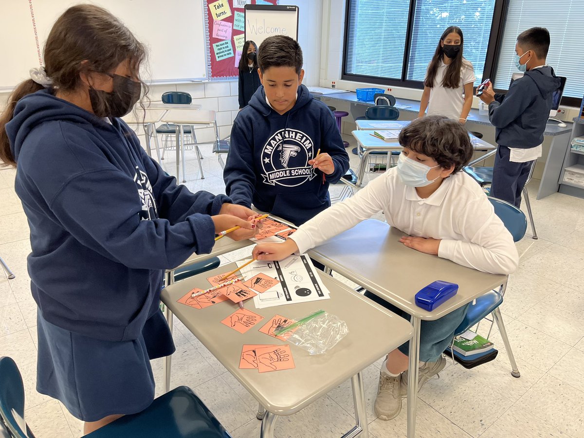 Alix Fron tweet media