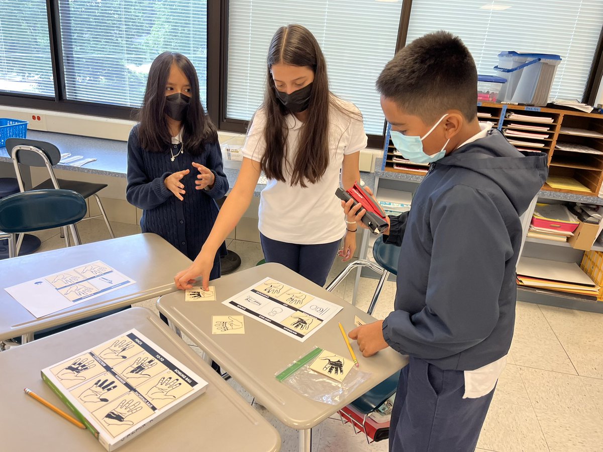 Alix Fron tweet media