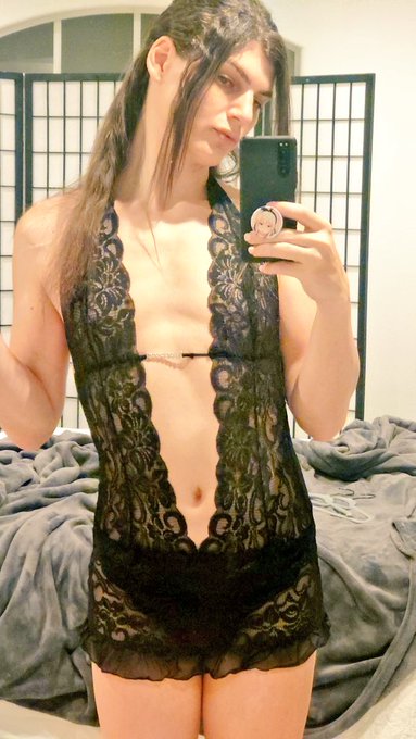 Wonder if I should wear this to the rave tomorrow https://t.co/7o9YYWpehY