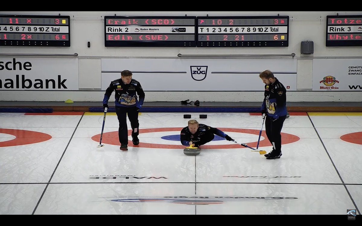 ciaomichaella's tweet image. After GOAT threw his first stone Lorna said Craik has to throw an equally good one &amp;amp; hope Nik falls over for the first time in his life to keep hopes of scoring 3 &amp;amp; forcing an extra end alive LOL #curling #BadenMasters #IBELIEVEEDINWILLWIN