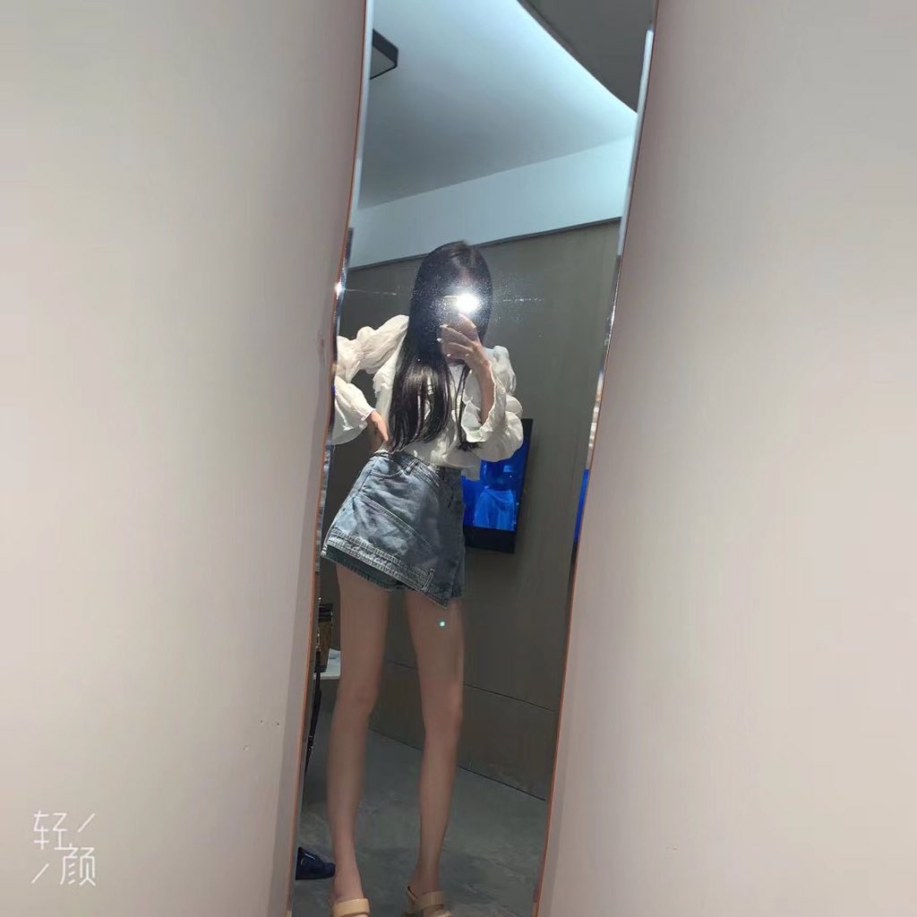 seanlan13's tweet photo. 小哥哥快来玩呀 https://t.co/e8kvvb5QLi