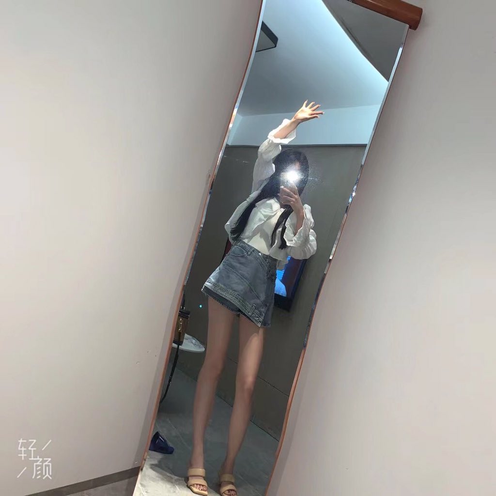 seanlan13's tweet photo. 小哥哥快来玩呀 https://t.co/e8kvvb5QLi
