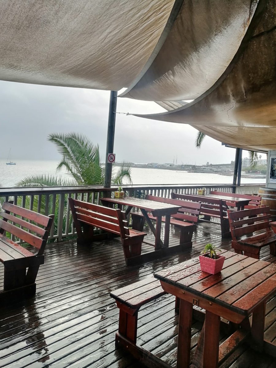 SantosExpress's tweet photo. Mossel Bay is cold but we are open from 07h30 until late at night.
Lunch and dinner at the Restaurant https://t.co/RYZ6xg9yoj