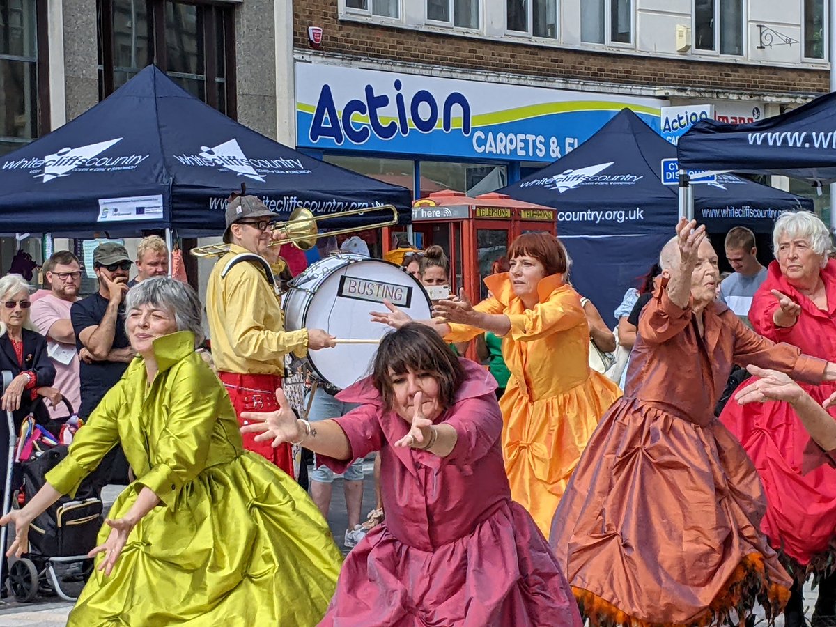 Such fun happening in Dover today thanks to <a href="/MovingMemdance/">Moving Memory</a>!