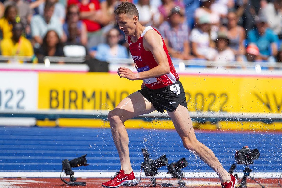 Jonny_Hops's tweet photo. Two weeks ago already… season break almost over and already thinking about next year. Can’t wait to get back to it 🏃🏻‍♂️💪🏼🔥 https://t.co/j62a3vVdie