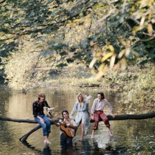 DaveAmitri's tweet photo. I've listened to and reviewed Paul McCartney and Wings - Wild Life as the 3rd in my 12 solo McCartney album run. And I love it. Sorry @Steven__C but @Doctor_J_ was right.
https://t.co/ttxL3iNzhL https://t.co/wThyPye6kD