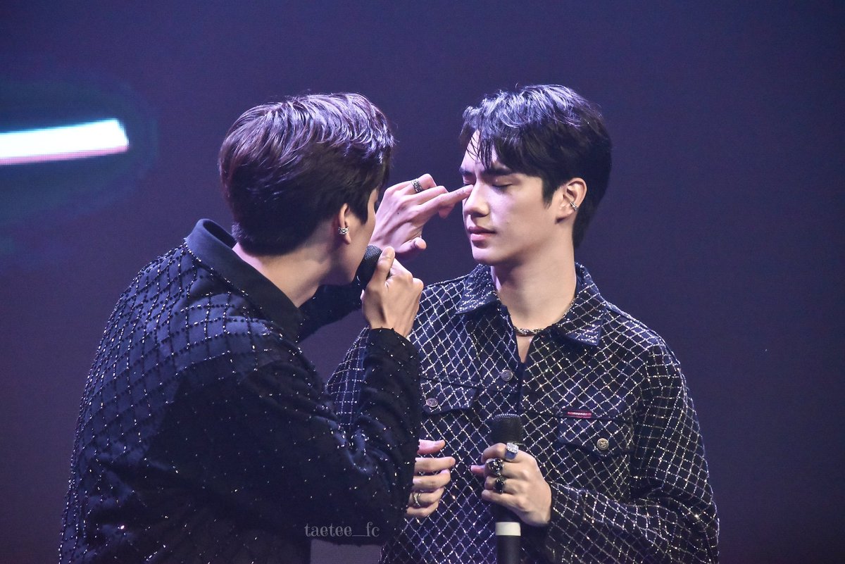 Taetee_FC's tweet photo. ความรักมันเข้าตาาาาาา ~ 😏
#TaeTeeTheJourneyMemory
#TaeDarvid
#TEeThanapon
#เต้ตี๋ชู้รักเรือล่ม
#TaeTee_FC https://t.co/alf9urGecn