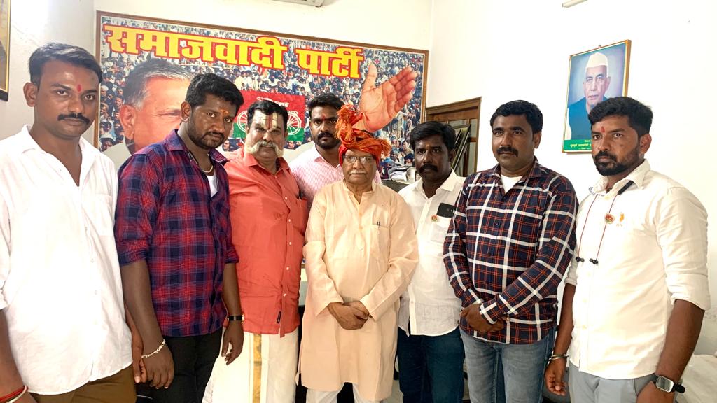 DAMODARENYADAV's tweet photo. Today we met National leader Akilesh ji. It was a great  and pleasant moment. We discussed with him. Thank you for your support. https://t.co/EWzOyOH8wY