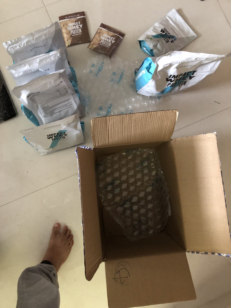 varma_sameer's tweet photo. @Myprotein @MyproteinUS I ordered my protein work 13K INR and was eligible for multiple free gifts on my purchase, however nothing is delivered.

This is disappointing https://t.co/yXCTXFKfmC