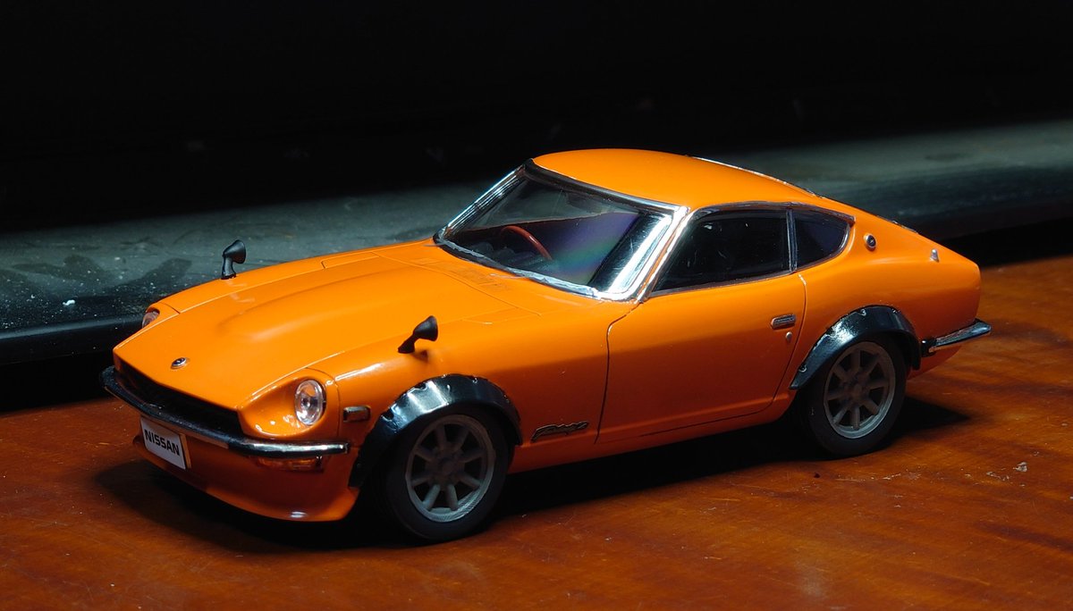 yu_kemuri's tweet photo. ステアリングがチラ見すると雰囲気いいナ
今度こそギブバースであります♪
#aoshima #fairladyz #scale32 #楽プラ https://t.co/bA8PUa2Fcb