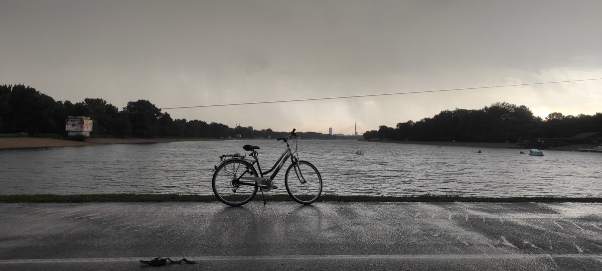 MansoorAdayfi's tweet photo. #CloseGuantanamo 
DAY7️⃣.Today 🚲 1️⃣0️⃣0️⃣km (63miles)
I'm launching a Ride to Close Guantánamo campaign, I will be riding  400km next month. We have started a fundraiser page for the campaign, we invite you to be involved and to support us, for more info ⬇️
https://t.co/L8DbECmwZl https://t.co/R6ei5HOBT9