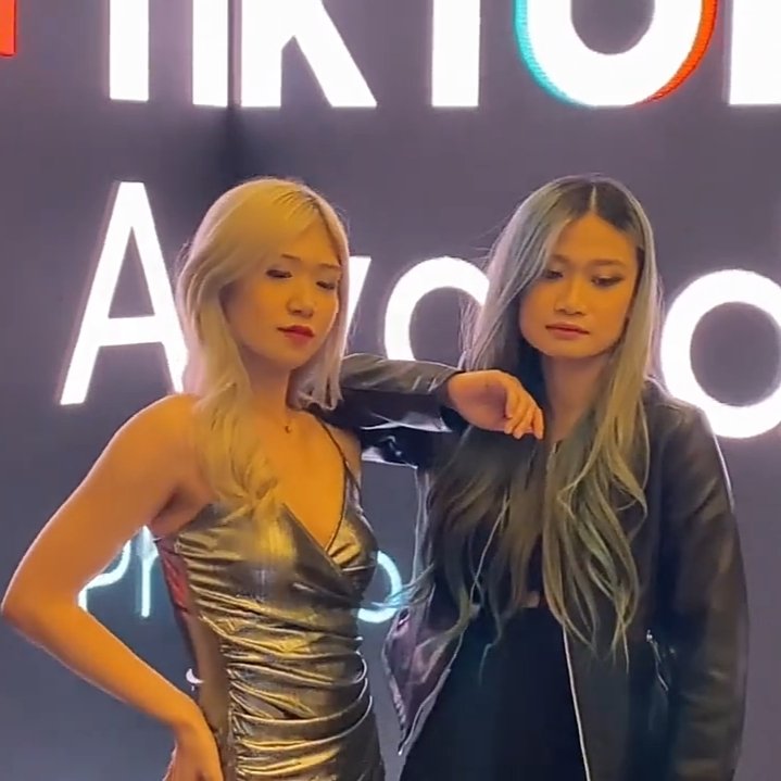 OFChristarlight's tweet photo. #ChriCher on TikTok Awards Night! Grabe naman po talaga ang atake ng August babies na itoo ayaw paawat 🥵

📸: Screenshot from Kheene Salas Vlog
 https://t.co/W59sBdUH2y

@official__yara #YARAPH https://t.co/411vp5TNNn