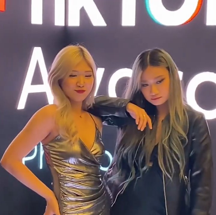 OFChristarlight's tweet photo. #ChriCher on TikTok Awards Night! Grabe naman po talaga ang atake ng August babies na itoo ayaw paawat 🥵

📸: Screenshot from Kheene Salas Vlog
 https://t.co/W59sBdUH2y

@official__yara #YARAPH https://t.co/411vp5TNNn