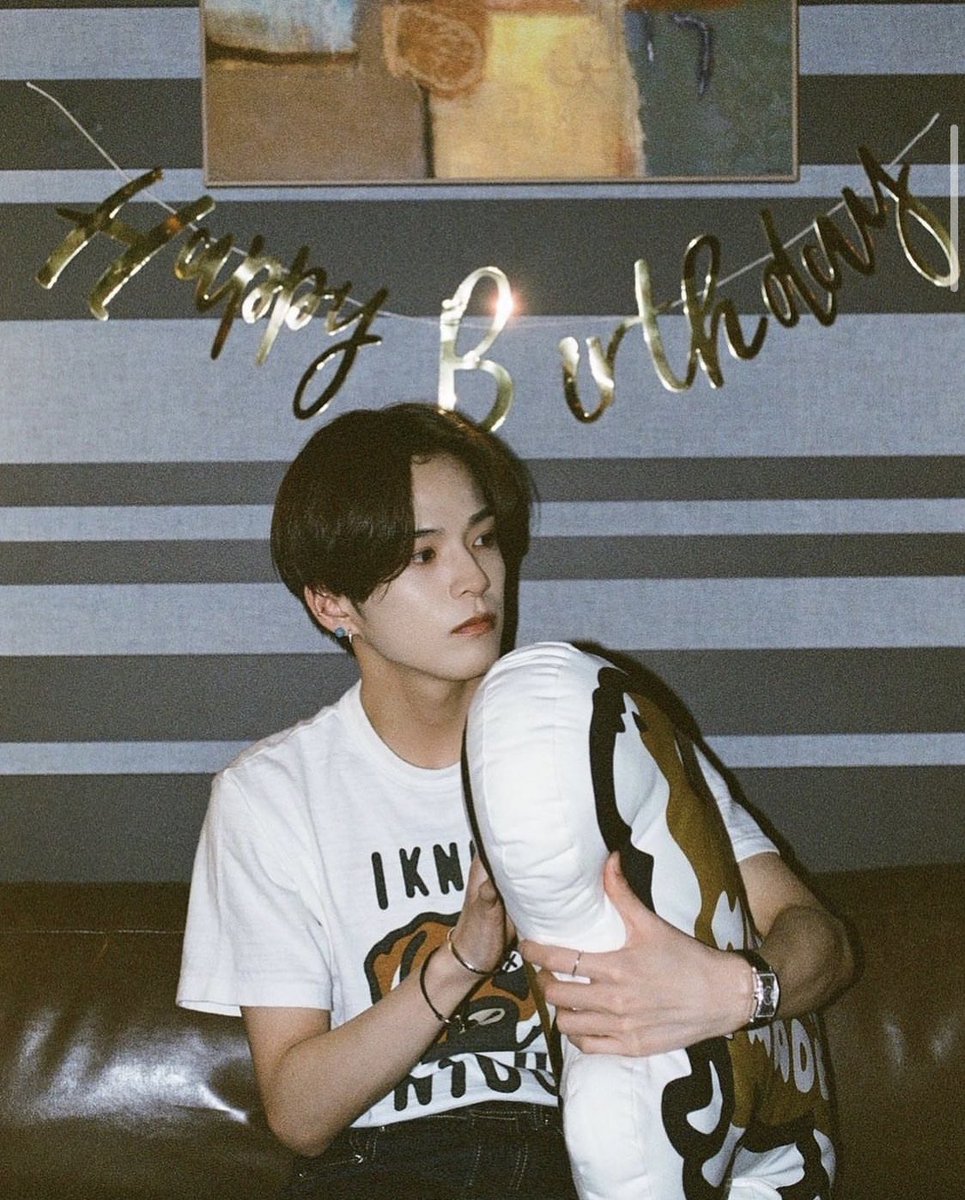 AsaXxvi's tweet photo. 🌷แจกโบว์ติดแท่งไฟให้ ฟลว. 1 รางวัล💫
🎂HAPPY ASAHI DAY🎁🎀🎈

📍สุ่มพรุ่งนี้ 22/8/65 เวลา 22.00น.

📮ไม่มีค่าเดินทาง https://t.co/OiCTtl9E4N