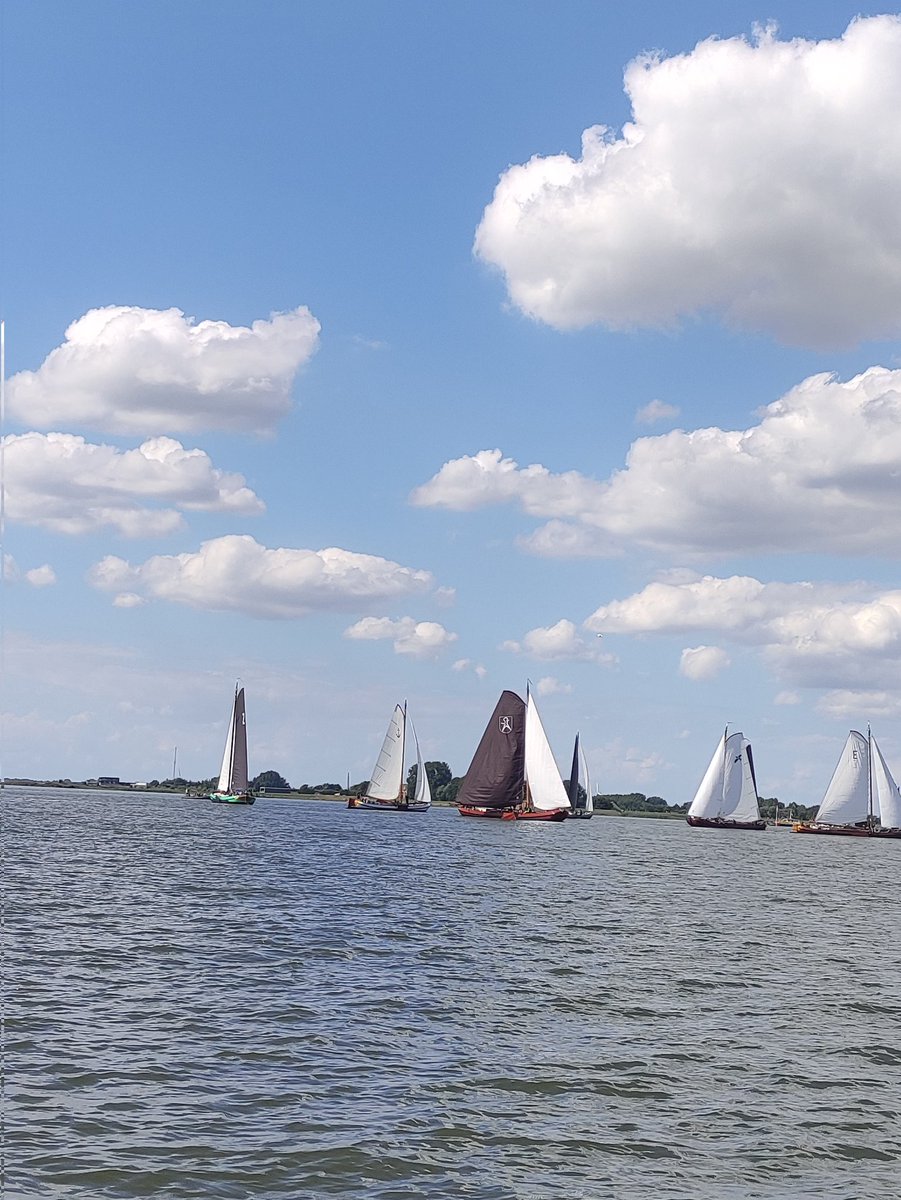 Swarte Wief tweet media