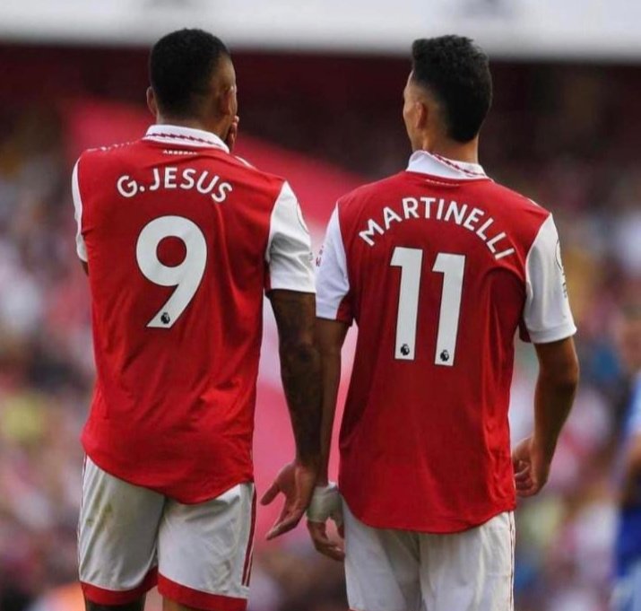 Dammyselfless's tweet photo. @Arsenal Somebody call 911 to safe the day🍾🍾🍾 #COYG #BOUARS #EPLOnShowmaxPro #EplkuNBSport @Arsenal #Arsenalfc https://t.co/05imoNHpti
