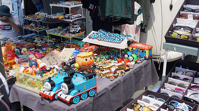 Swap Meet Thomases (@fleathomas) on Twitter photo 