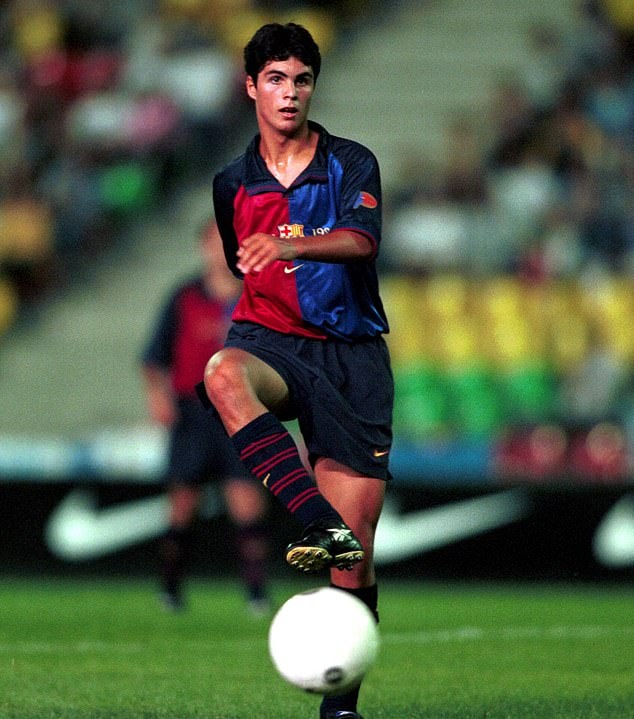 Kharlerh's tweet photo. Mikel Arteta and Pep Guardiola are the two best managers in the Epl rn. 

Last Masia is fcvking crazy, man💀💀 https://t.co/VwhgmWu9m3
