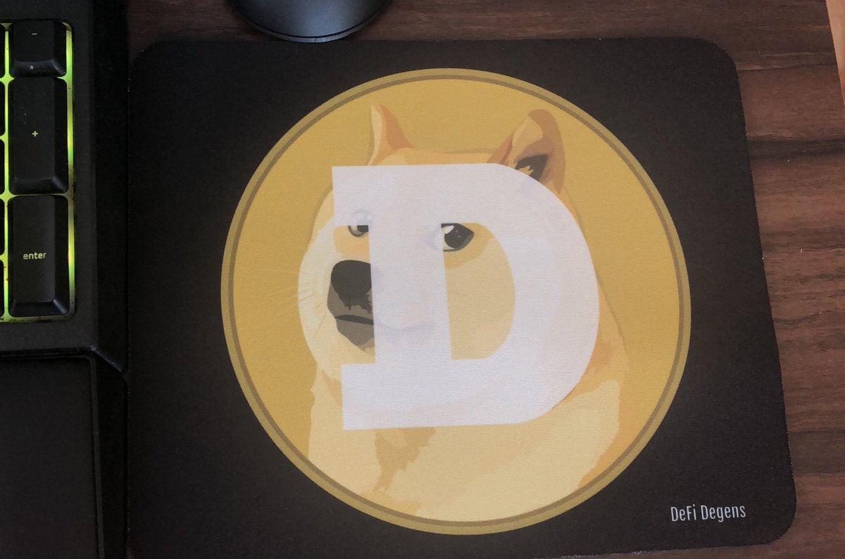 Thank you <a href="/Defi_degs/">DefiDegens</a> for this DOGE mousepad!!! I love it! 🐕💛