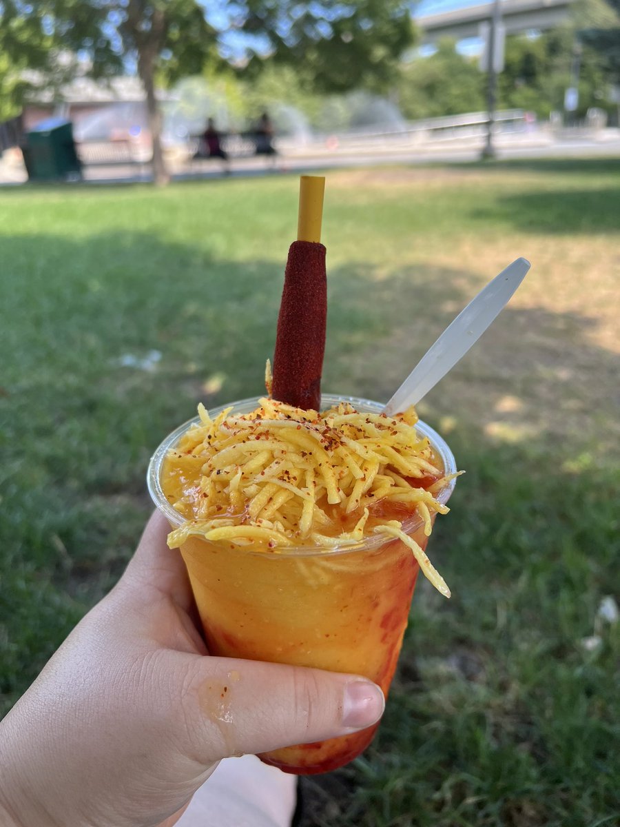 CatieCooks's tweet photo. This is what summer dreams are made of…mangonada in the park https://t.co/kkNNotvevW