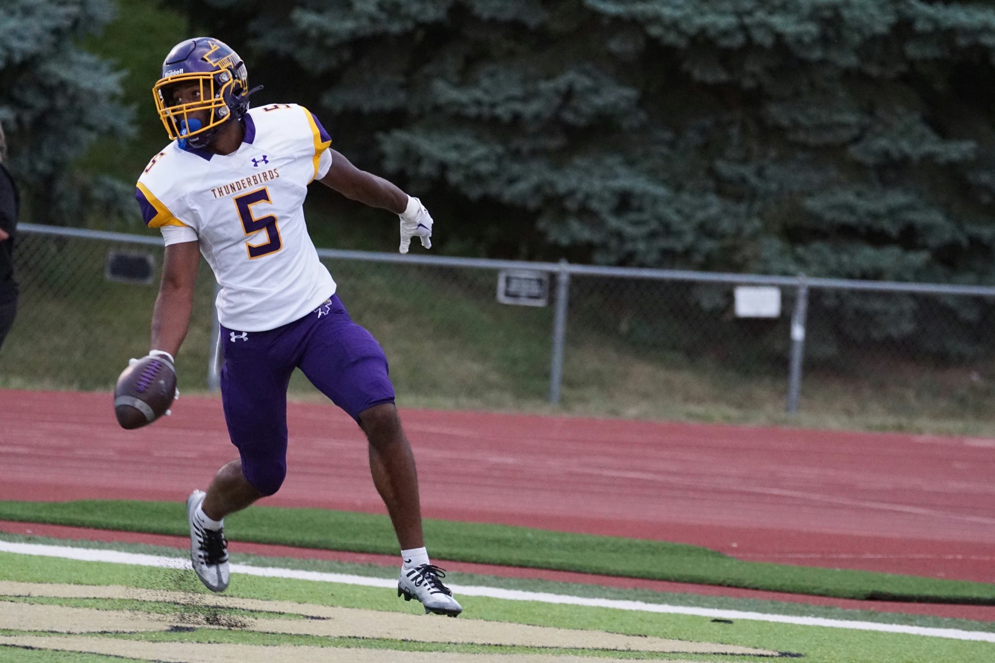 Naviere Walkewicz on Twitter "Loved cheering for the 💜💛 of