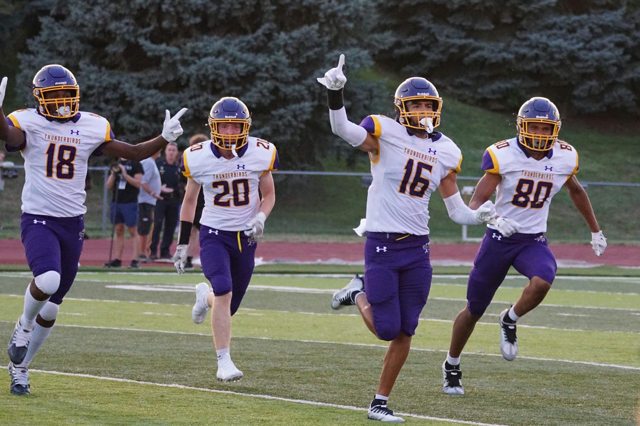 Naviere Walkewicz on Twitter "Loved cheering for the 💜💛 of