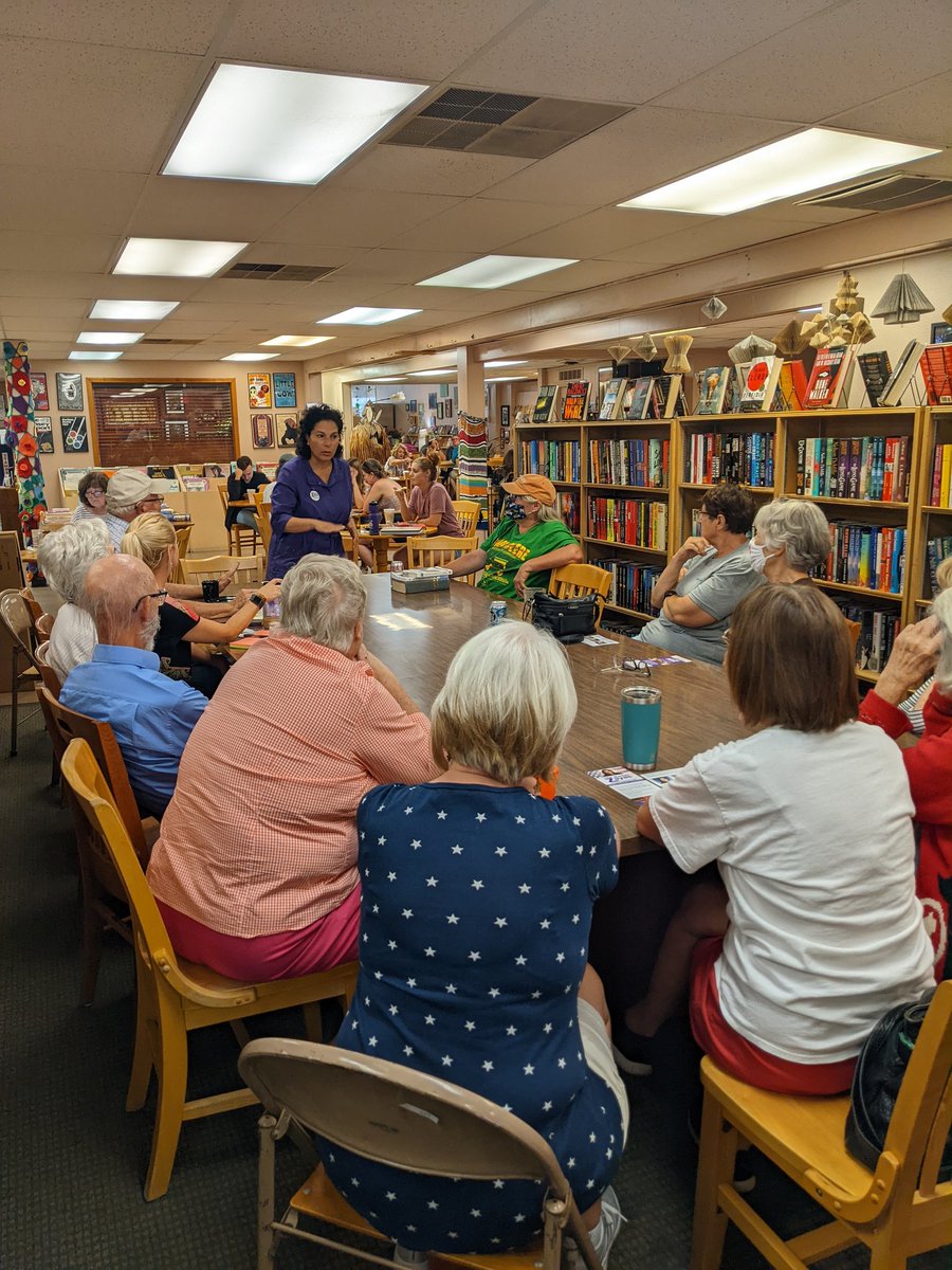 Great to have <a href="/vote4JudgeZayas/">Judge Marilyn Zayas</a> at <a href="/gftbg/">Grounds For Thought</a> today! Judge Zayas has an inspiring background &amp; vision for the Ohio Supreme Court!