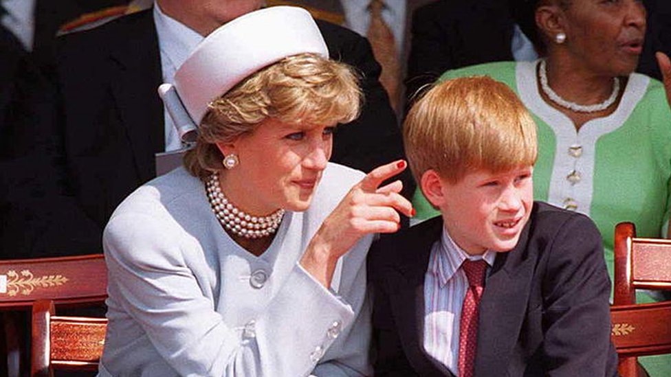 Dharghan_'s tweet photo. Post your favourite photo(s) / video of #PrincessDiana https://t.co/1ZKolr10se