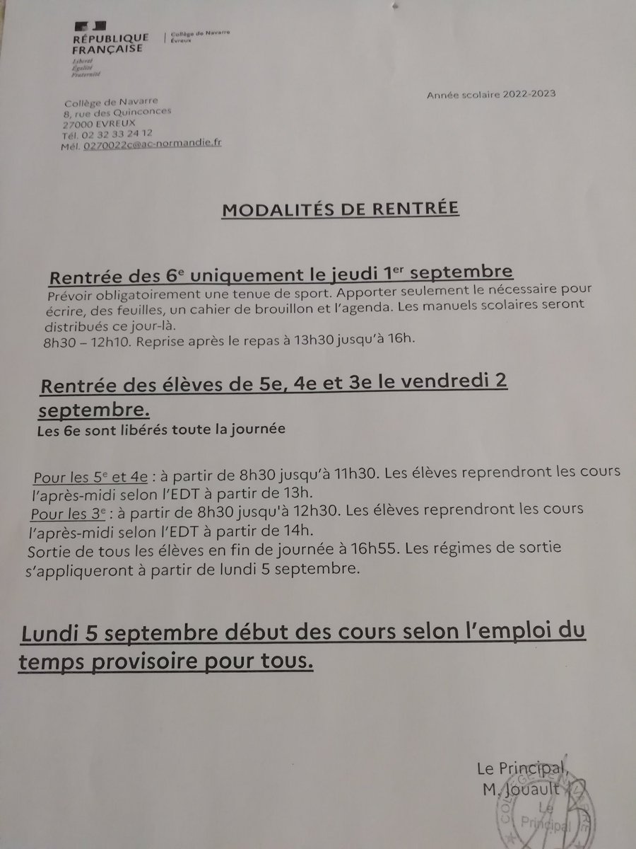 Collège de Navarre tweet media