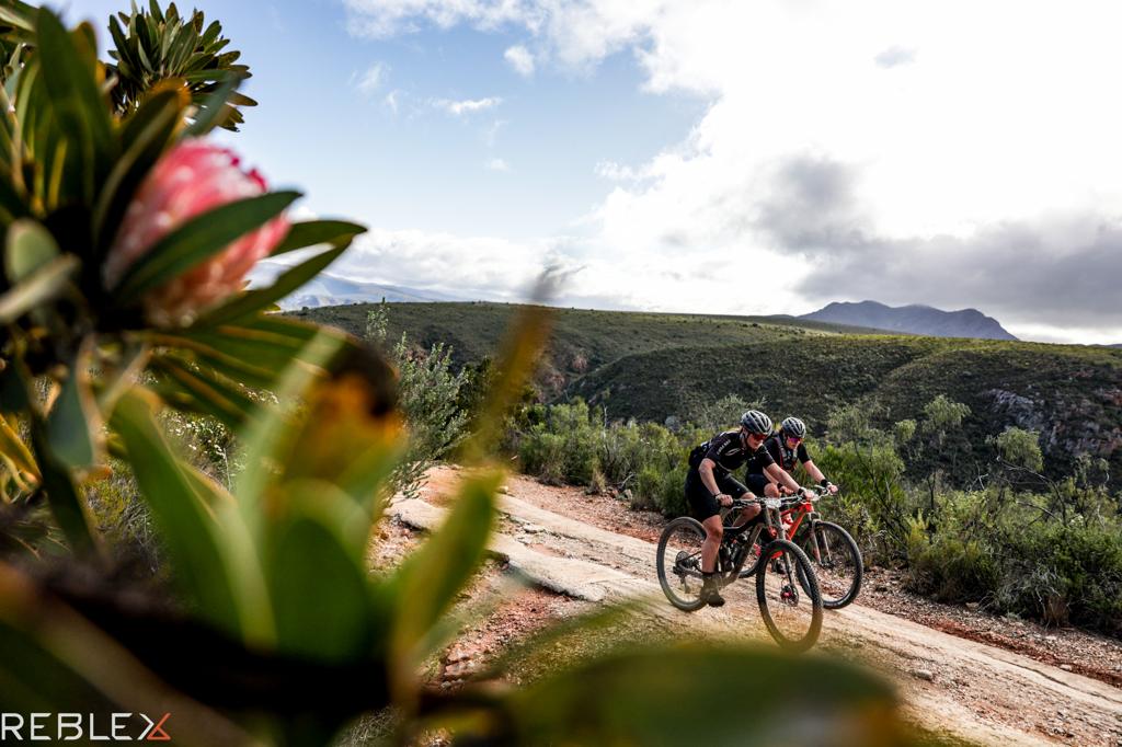 Climbing to Bergplaas in the last of the light, earlier this afternoon. 
#TransBaviaans2022