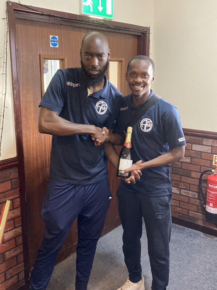 afcaldermaston's tweet photo. Man of the Match Award 

Todays @afcaldermaston Man of the Match award went to Alcides Madaleno (Miki). 

Well deserved Miki, presented the bottle by coach Hamzah. 👏🏻

#alders 🔴⚫️ https://t.co/MyjfI2fuYi