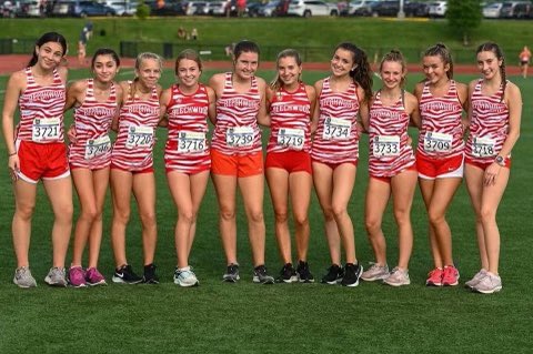 BeechwoodCross's tweet photo. We had a great debut race today at the Panda Classic this morning. Varsity girls placed second, JV girls placed first and Varsity boys were 6th. The sky is the limit for this team! https://t.co/aqxkpAIxZn