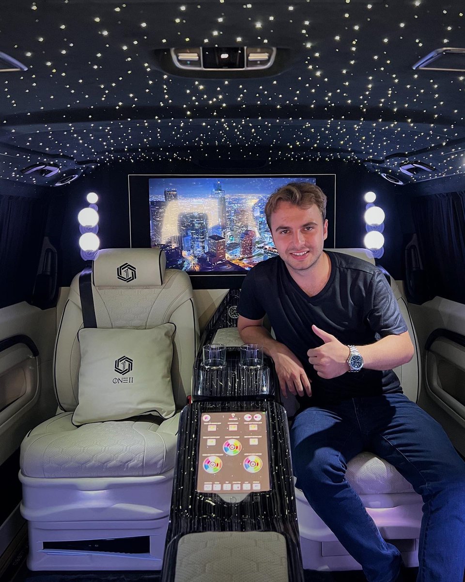iamresulcakan's tweet photo. Let this Van go to Thailand! ONE II .

#Vclass #V300 #mercedes #mercedesbenz #vip #interior #thailand #car #luxury #design #RVL057 https://t.co/dJ1ulw1CFq