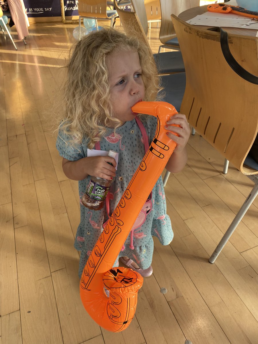 howlett_leanne's tweet photo. Miley had her handbag for a family party & dug out her campaigner badge from @NSPCC #FightForAFairStart event which she’s now wandering around with just in case people forget who she is! 😆 @iHealthVisiting @salhogg @georginamayes77 think you helped her colour it! https://t.co/PCEnfBWyfn