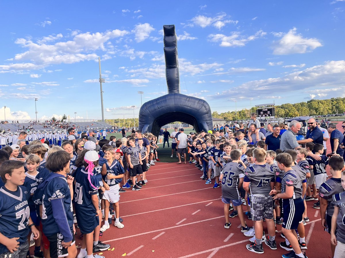 Hudson Hawks (@hudsonhawksfb) on Twitter photo Fun night watching <a href="/RollHudFootball/">Hudson Football</a> win. We like seeing all the former hawks running around on Friday nights <a href="/HudsonOHSports/">Hudson Athletics</a>
#rollhud Fun night watching <a href="/RollHudFootball/">Hudson Football</a> win. We like seeing all the former hawks running around on Friday nights <a href="/HudsonOHSports/">Hudson Athletics</a>
#rollhud