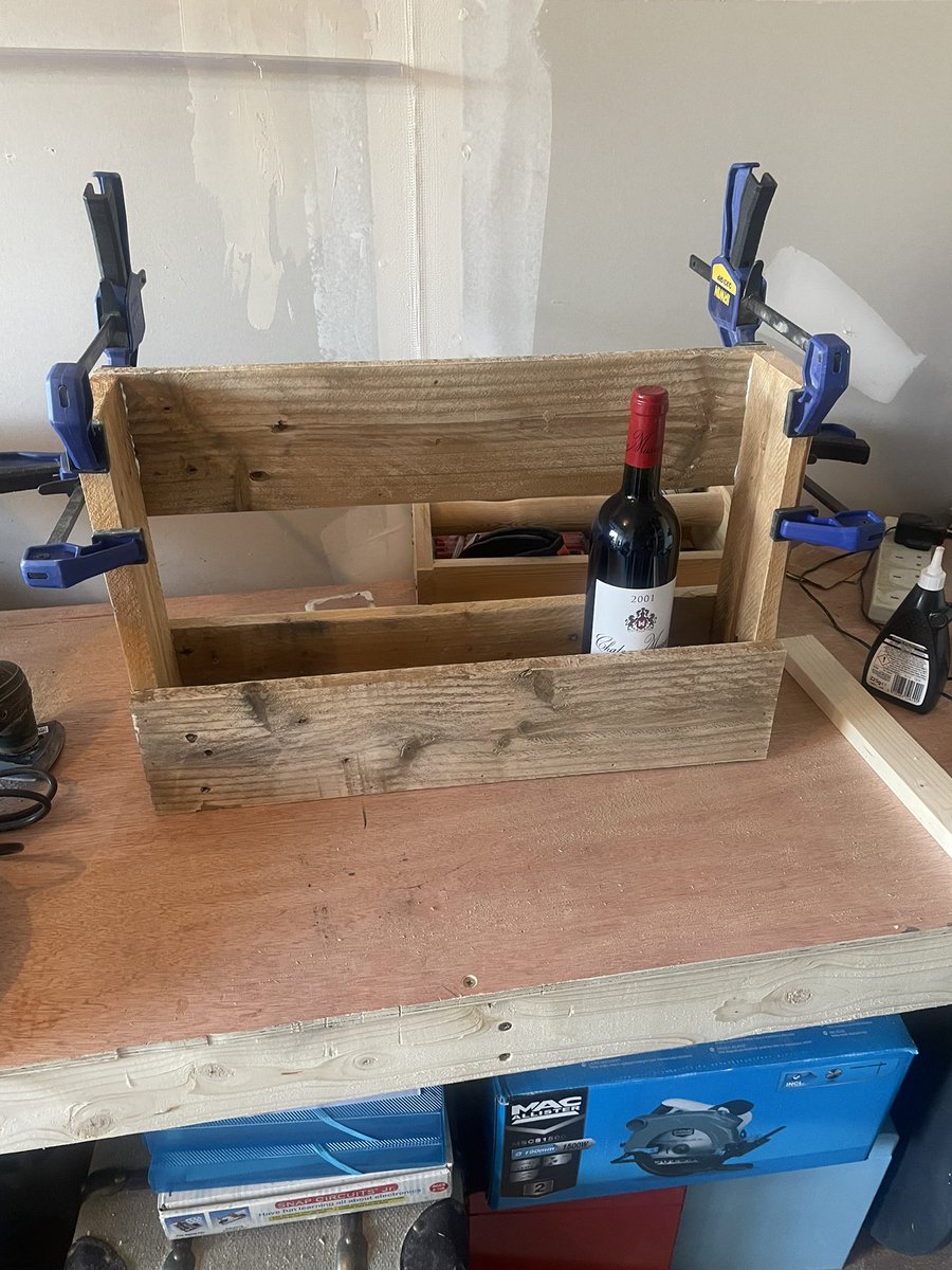 MrJackScotland's tweet photo. Took a break from work, uni and gave some woodwork a bash…. So far I’m quite happy with what’s been achieved from a ‘widden pallet’ 😂 #healthandwellbeing #woodwork #totalamateur #enjoyinglearning #swearingoccursoften https://t.co/TKO25f76OI