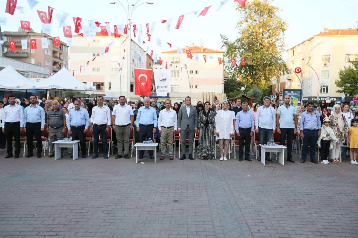 aygunzeki's tweet photo. 🔹 Bugün çocuklarımızın ilk mürüvvetlerine hep birlikte şahit olurken; ailelerimizin de heyecanına ortak olduk. Rabbim her bir yavrumuzun bahtını açık eylesin.

📍 Derince Kent Meydanı

#SünnetŞöleni https://t.co/he5XBJwoHX