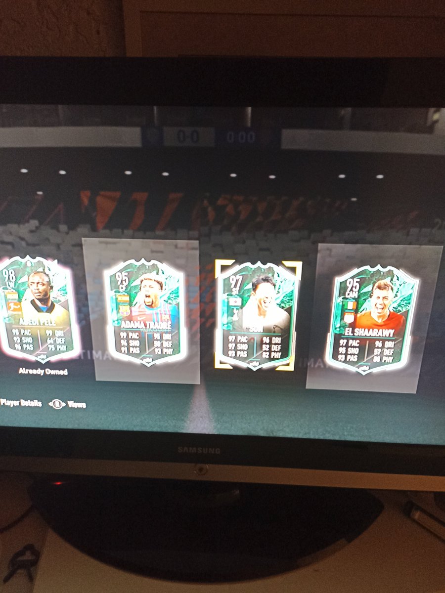 jimchrono7's tweet photo. @DannyAaronsFUT  son in August https://t.co/8Ja3vMevwX
