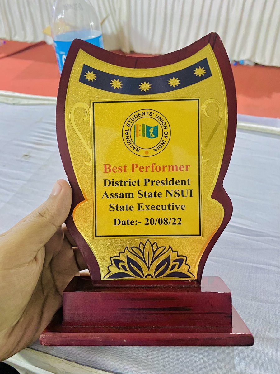AshaudOfficial's tweet photo. Best District President Award Goes to Cachar NSUI President @julfikar_NSUI. Congratulations to entire @NSUICachar team... 

#AssamNSUIExecutive
#BharatKeRajiv https://t.co/qZJJhI7bT9