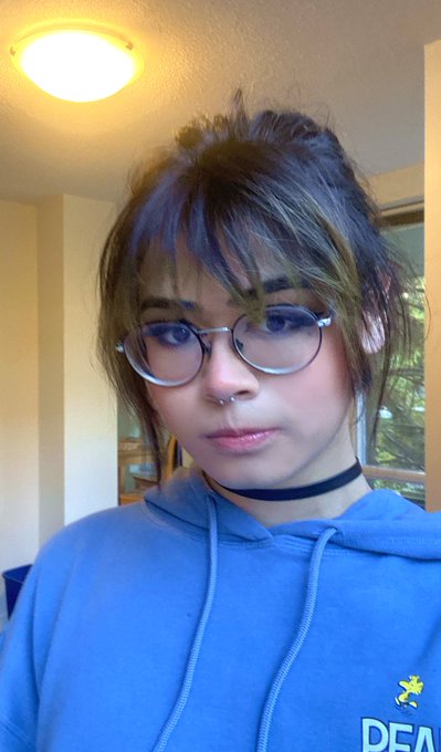 I feel like Princess Venellope from Wreck it Ralph today~! https://t.co/RYjUU5KFLd