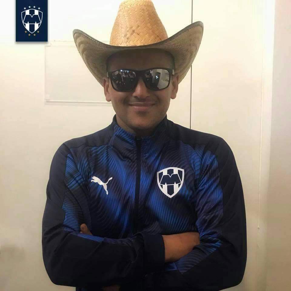 26ChupeteSuazo's tweet photo. RT al Chupete Suazo de la suerte para que gane #Rayados y se haga la carnita asada 🤠🥩🔥🏟️🔵⚪

#ClasicoRegio https://t.co/82AWnpZ6jq